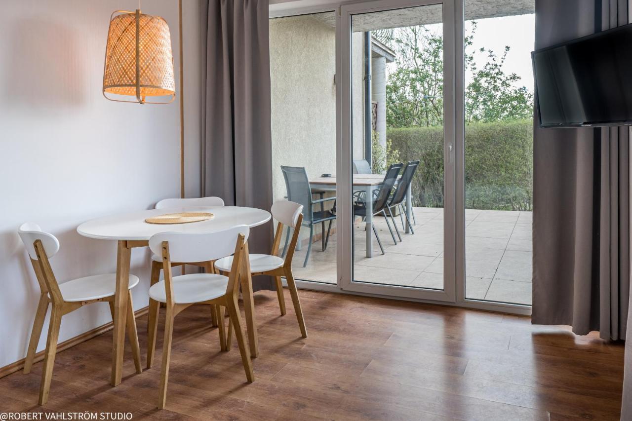 Appartement Osrodek Wypoczynkowy Swallow à Grzybowo  Extérieur photo
