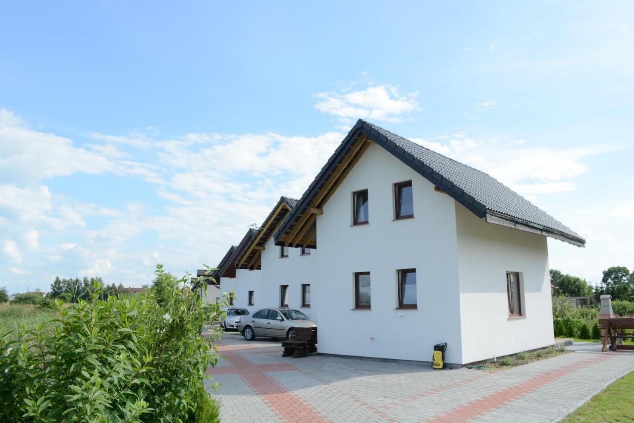 Appartement Osrodek Wypoczynkowy Swallow à Grzybowo  Extérieur photo