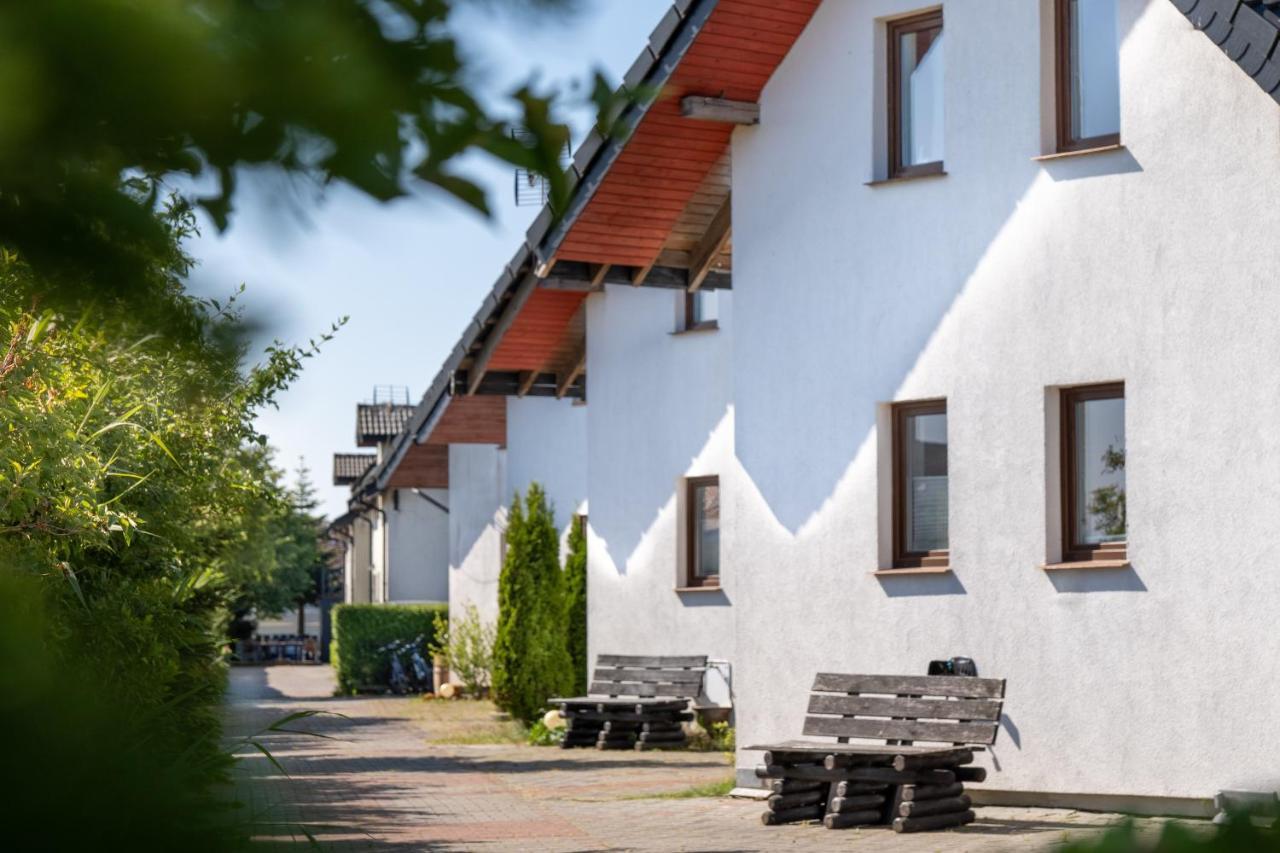 Appartement Osrodek Wypoczynkowy Swallow à Grzybowo  Extérieur photo